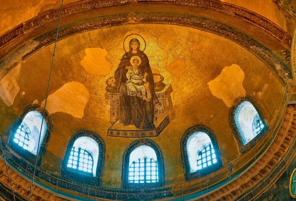 Virgin and Child mosaic in the apse of Hagia Sophia