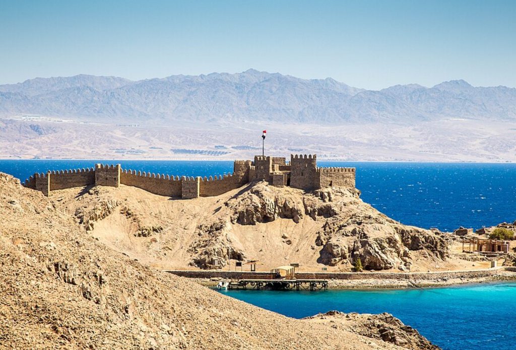 Pharaoh's Island fortress in the Gulf of Aqaba